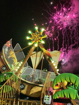 pirate boat fairground ride hire Northern Ireland, Belfast, Derry, Londonderry, Craigavon, Newtownabbey, Castlereagh, Lisburn, Ballymena, Lurgan, Portadown, Newtownards, Newry, Carrickfergus, Antrim, Coleraine, Omagh, Larne, Bandbridge, Armagh, Dungannon, Enniskillen, Cookstown, Limavady, Downpatrick, Ballymoney,  Magherafelt, Portrush, Ballycastle, Maghera,