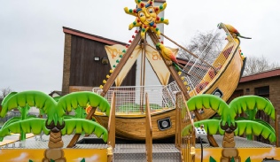 mini pirate boat amusement ride hire Donegal